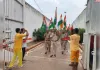 जिला कारागार में निकली तिरंगा यात्रा, बंदियों ने पुष्पवर्षा कर किया स्वागत