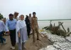 बाढ़ के खतरे को देखते हुए अलर्ट मोड पर प्रशासन, डीएम-एसपी ने कलवारी तटबंध का किया संयुक्त निरीक्षण