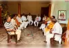 पूर्व मंडल अध्यक्ष प्रमोद कुमार पाण्डेय के मातृ शोक पर संवेदना व्यक्त करने पहुंचे गणमान्य लोग
