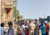 जमीनी विवाद में युवक ने थाने के सामने आत्मदाह की कोशिश पुलिस ने रोका, दो दिन में पैमाइश का आश्वासन पर दोनों पक्ष सहमत