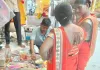 जन्माष्टमी से पहले बाजारों में रौनक, ठाकुर जी की पोशाकों और मुकुट की बढ़ी मांग