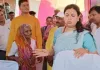दुईजी देवी से मिलते ही भावुक हुईं पूर्व IAS दिव्या मित्तल, गले लगकर छलक पड़े आंसू; वायरल हुआ वीडियो