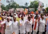 सेवा ज्योति से जगमगाया बस्ती, विकसित भारत के संकल्प के साथ निकलीं चार पदयात्राएं