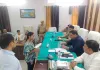 कुशीनगर : सम्पूर्ण समाधान दिवस में डीएम ने सुनीं जनसमस्याएं, 39 में से दो मामलों का निस्तारण