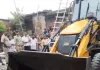 कुशीनगर : डीएम के आदेश पर अतिक्रमण पर चला बुलडोजर, ग्रामीणों ने ली राहत की सांस