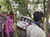 कुशीनगर : इनोवा कार दुर्घटनाग्रस्त दो महिला हुई चोटिल