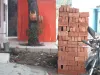 प्रशासन मंदिर और हवन कुंड के अस्तित्व को बचाने में बैकफुट पर 