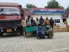 खड्डा : ट्रक से बिहार जा रही अंग्रेजी शराब को पुलिस ने दबोचा दो तस्कर गिरफ्तार 