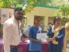 प्राथमिक विद्यालय बीकापुर के छात्र-छात्राओं को बांटे गए अंक प्रमाण पत्र और पुरस्कार, कक्षा 5 तक के छात्रों ने लिया हिस्सा