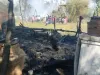अज्ञात कारणों से लगी आग में घर गृहस्ती का सारा सामान जलकर हुआ खाक                                             