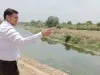 जिलाधिकारी ने पारा शहरोज ख्वाजा जहांपुर बांध के कटाव निरोधक कार्य का किया निरीक्षण
