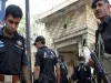  पाकिस्तान में आतंकवादियों ने पुलिस मोबाइल वैन पर  किया हमला