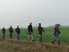 पुलिस, एसएसबी व नेपाल एपीएफ की संयुक्त टीम ने पगडंडी मार्गो पर किया पेट्रोलिंग