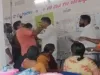 कतार में खड़े मतदाता को YSRCP विधायक ने शरेआम मारा चाटा