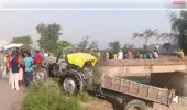 चकपालीनहर पुलिया पर अनियंत्रित ट्रैक्टर नहर में गिरा, बड़ा हादसा टला