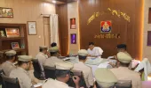 पुलिस अधीक्षक सोनभद्र द्वारा थाना रॉबर्ट्सगंज पर अर्दली रूम आयोजित, लंबित विवेचनाओं, जनशिकायतों, महिला अपराध व सड़क सुरक्षा (ZFD) की गहन समीक्षा