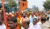 कुशीनगर: भव्य प्राण प्रतिष्ठा एवं कलश यात्रा से गूंजा पडरौना
