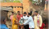 पीड़ित परिवार के आंसू पोंछने पहुंचे भाजपा नेता रोहित पासी