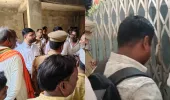 अवैध अस्पताल में प्रसूता की मृत्यु पर प्रशासन की बड़ी कार्रवाई, अस्पताल सील, संचालक के विरुद्ध एफआईआर दर्ज