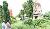 जिलाधिकारी ने 365 मंदिरों व कुआं का किया निरीक्षण