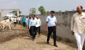 गौआश्रय स्थल में बदहाली देखकर सीडीओ ने जताई नाराजगी