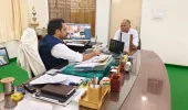 भूमि अभिलेखों के डिजिटलीकरण को लेकर जिलाधिकारी सख्त, पंचायत सहायकों से कराई जाएगी ऑनलाइन फीडिंग