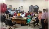 एच.एन.बी. राजकीय स्नातकोत्तर महाविद्यालय में प्रो. दीपक के सम्मान में भावभीनी विदाई।