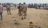 सोन नदी में नहाने गए दो किशोर डूबे, तलाश जारी