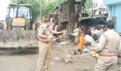 नैनी में अतिक्रमण के खिलाफ चला अभियान, दो दिन में कब्जा हटाने की चेतावनी