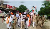 शहीद भगत सिंह, राजगुरु और सुखदेव, राष्ट्रपिता महात्मा गांधी की झांकी के साथ निकला तिरंगा यात्रा