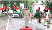 पुलिस अधीक्षक अमेठी  द्वारा रिजर्व पुलिस लाइन अमेठी में शुक्रवार परेड की सलामी ली गई 