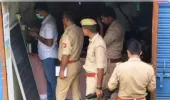 चोरों ने ग्राहक सेवा केंद्रों को बनायानिशाना
