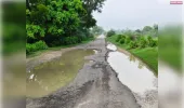 जर्जर नहर पटरी की सड़क बनी ग्रामीणों के लिए मुसीबत