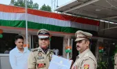 स्वतंत्रता दिवस के अवसर पर सोनभद्र पुलिस के 09 पुलिसकर्मियों को पुलिस महानिदेशक का प्रशंसा चिह्न से किया गया सम्मानित