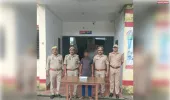 थाना भाले सुल्तान शहीद स्मारक पुलिस द्वारा चोरी की 2 मंगलसूत व 1 जोड़ी पायल  के साथ 01 अभियुक्त गिरफ्तार