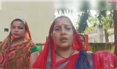 मानदेय को लेकर बैंक सखी और आजीविका सखियों ने विधायक के सामने उठाया मामला