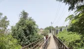 चंद्रुआर-धरासड़ी में जर्जर पुल से आवागमन जोखिम भरा,  एन सी एल प्रबंधन से मरम्मत की मांग