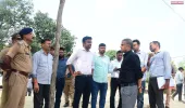जिलाधिकारी ने अंदावा में मूर्ति विसर्जन के लिए सभी आवश्यक व्यवस्थायें चुस्त-दुरूस्त बनाये रखने के दिए निर्देश