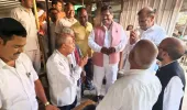 मोहनलालगंज तहसील में अधिवक्ताओं से मिले सांसद और पूर्व विधायक, कांती सिंह के लिए मांगे वोट