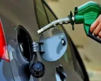 पेट्रोल और डीजल की कीमतों में गिरावट, जानिए कितने घट गए दाम…