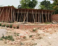 रुपईडीह के ग्राम पंचायत परसौरा महेशपुर में भ्रष्टाचार की भेट चड़ रहा निर्माणाधीन पंचायत भवन