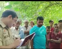 मिल्कीपुर: संदिग्ध परिस्थितियों में रस्सी के सहारे पेड़ से लटका मिला बुजुर्ग शव, पुलिस जांच में जुटी 