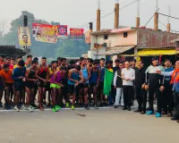 कुशीनगर : स्व. बाबूलाल यादव जी के स्मृति में हुआ मैराथन दौड़