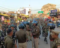 आगामी लोकसभा चुनाव के मद्देनजर शांति एवं सुरक्षा को लेकर अर्धसैनिक बल के साथ स्थानीय पुलिस ने किया फ्लैग मार्च।