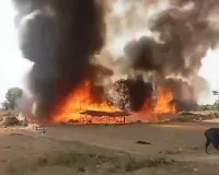डेरे की झोपड़ी में लगी आग से एक व्यक्ति व 15 व्यक्तियों की मृत्यु 
