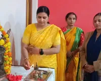 राज्य महिला आयोग की सदस्य ने डा0 सोनेलाल पटेल मेडिकल कालेज का किया निरीक्षण व प्रशिक्षु छात्रों से किया संवाद