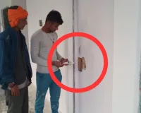 मरम्मत चल रहे लालगंज बस स्टॉप में अराजक तत्वों की तोड़फोड़