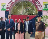 जिला कारागार ज्ञानपुर का संयुक्त निरीक्षण बंदियों को मिली विधिक जानकारी और वितरित हुए कम्बल,चश्मे