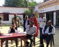 लगातार अनुपस्थित शिक्षिका पर होगी कर्रवाई, एडीओ पंचायत की औचक जांच में खुली पोल — ग्राम प्रधान ने बीएसए से की कड़ी कार्रवाई की मांग