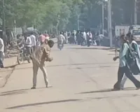 पाली चौराहा बना शराबियों का अड्डा कृ न पुलिस का डर, न जनता की परवाह